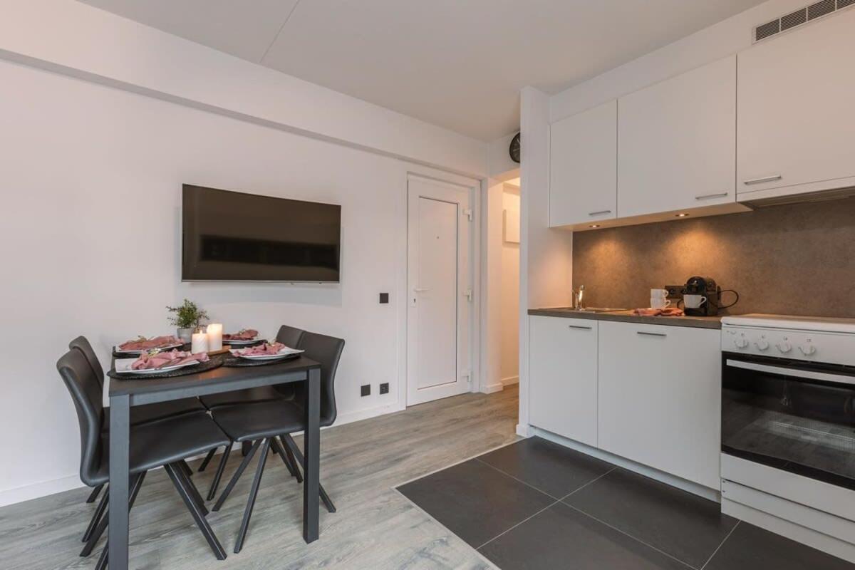 Huswell - Sunny Apartment In Knokke-Heist With Big Terrace Luaran gambar